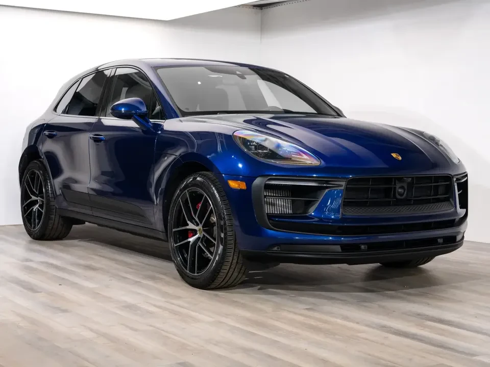 2025 Porsche Macan S - Image 16 of 20