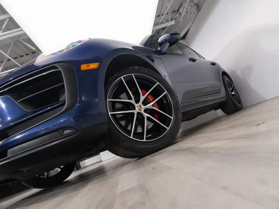 2025 Porsche Macan S - Image 9 of 20