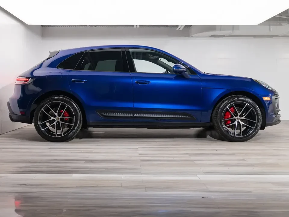 2025 Porsche Macan S - Image 15 of 20