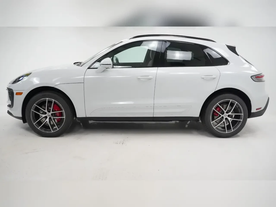2025 Porsche Macan S - Image 2 of 7