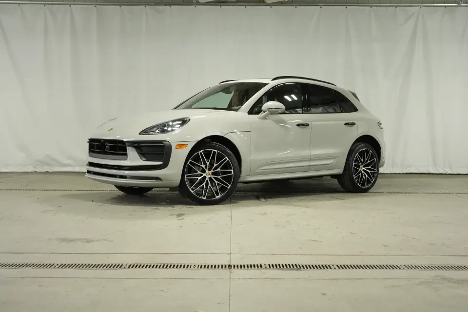 2025 Porsche Macan S - Image 12 of 12
