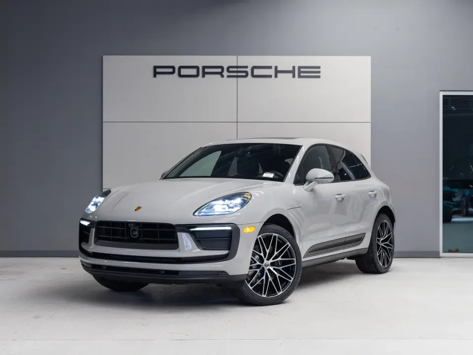 2025 Porsche Macan S - Image 8 of 12