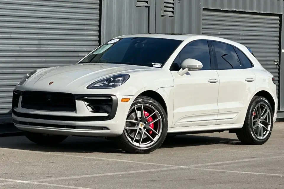 2025 Porsche Macan S - Image 14 of 14