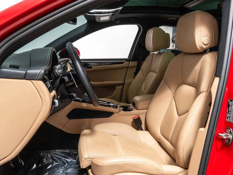 2025 Porsche Macan S - Image 5 of 5