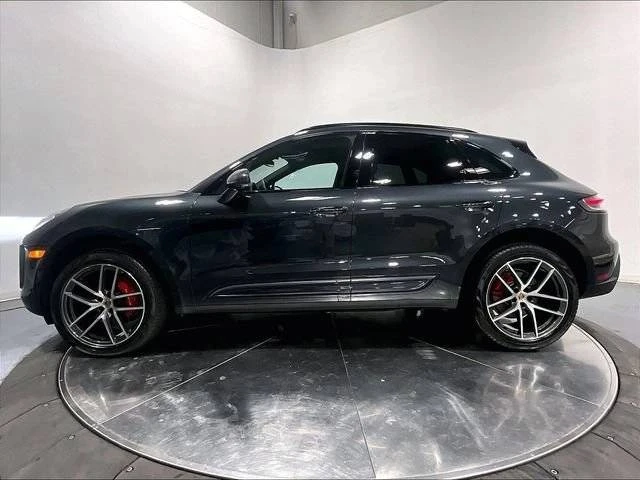 2025 Porsche Macan S - Image 2 of 5