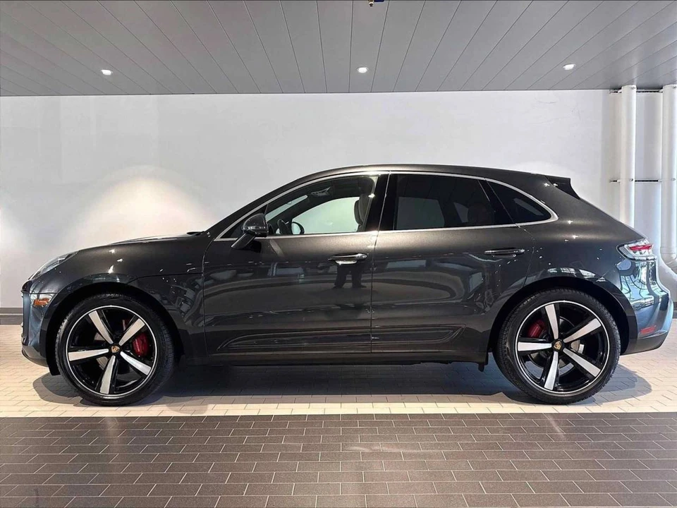 2025 Porsche Macan S - Image 2 of 5