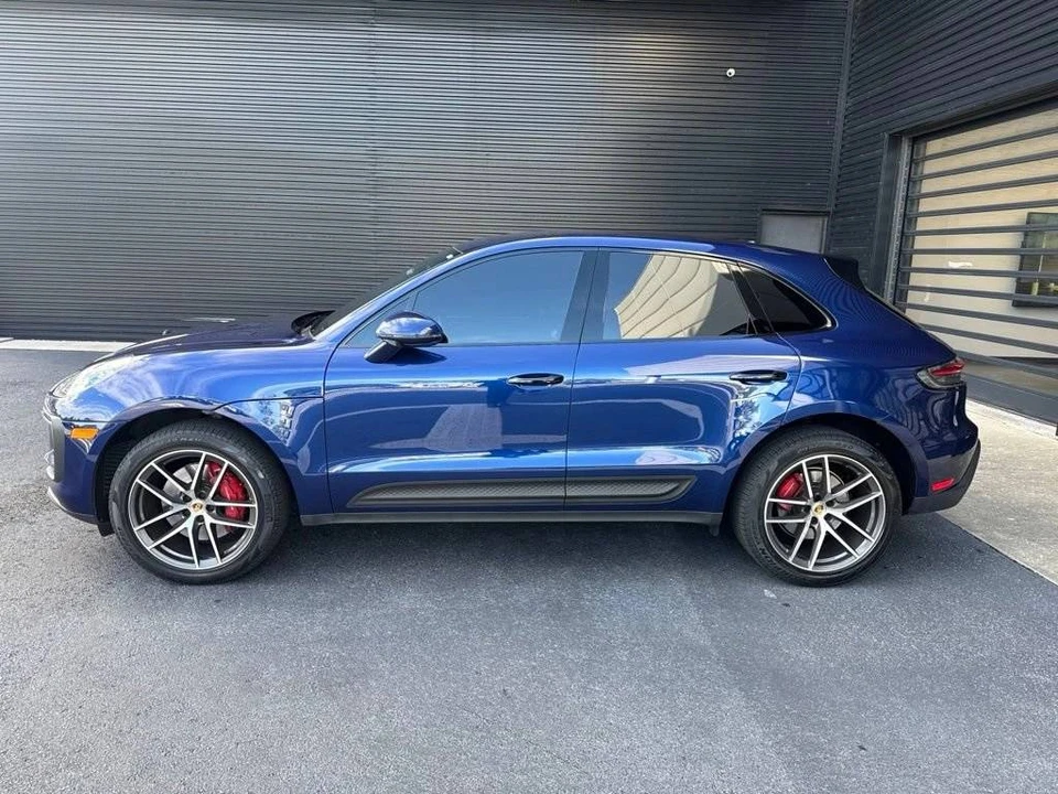 2025 Porsche Macan S - Image 2 of 4