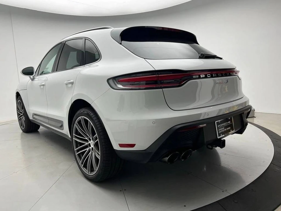 2025 Porsche Macan S - Image 3 of 5