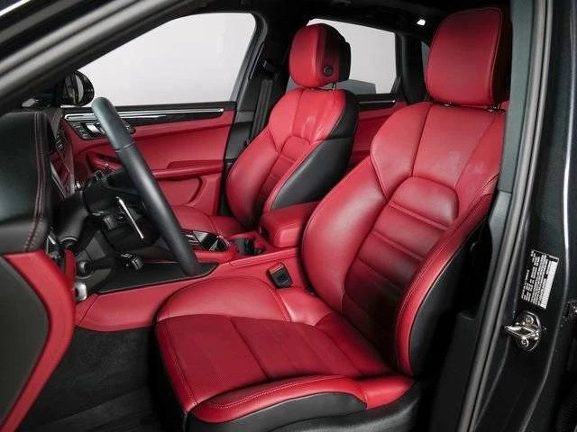 2025 Porsche Macan S - Image 5 of 5