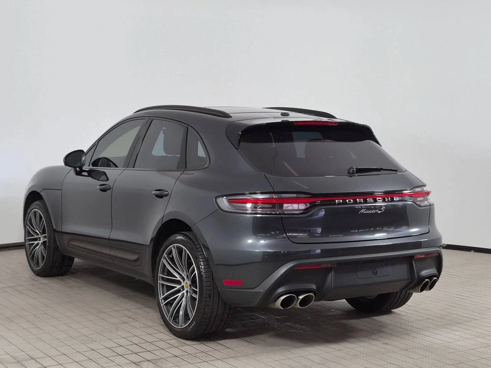 2025 Porsche Macan S - Image 3 of 4