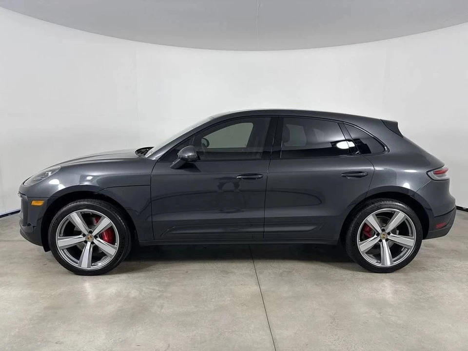 2025 Porsche Macan S - Image 2 of 5