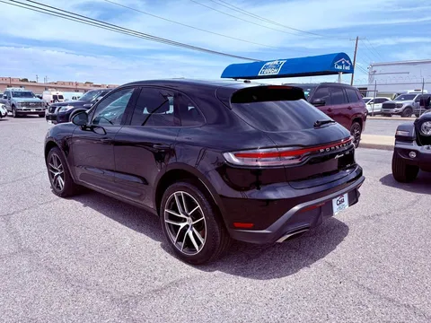 2025 Porsche Macan - Image 3 of 6