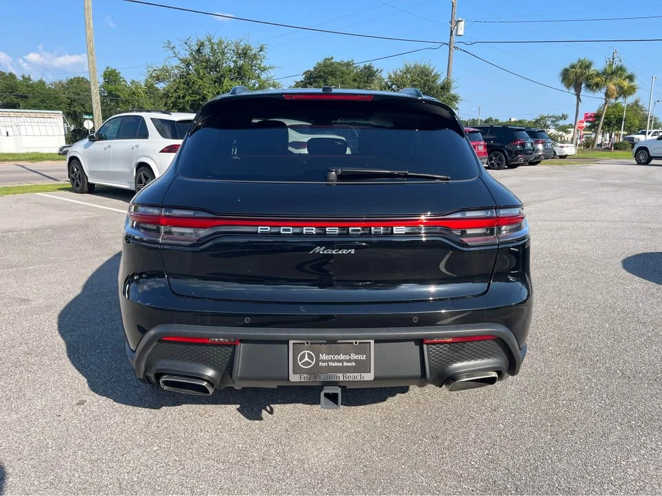 2025 Porsche Macan - Image 4 of 10