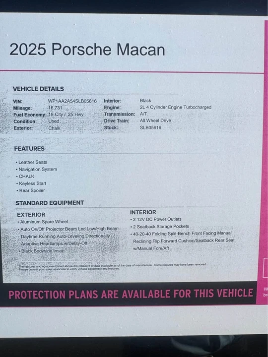 2025 Porsche Macan - Image 15 of 15