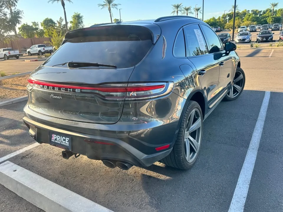 2025 Porsche Macan - Image 5 of 15