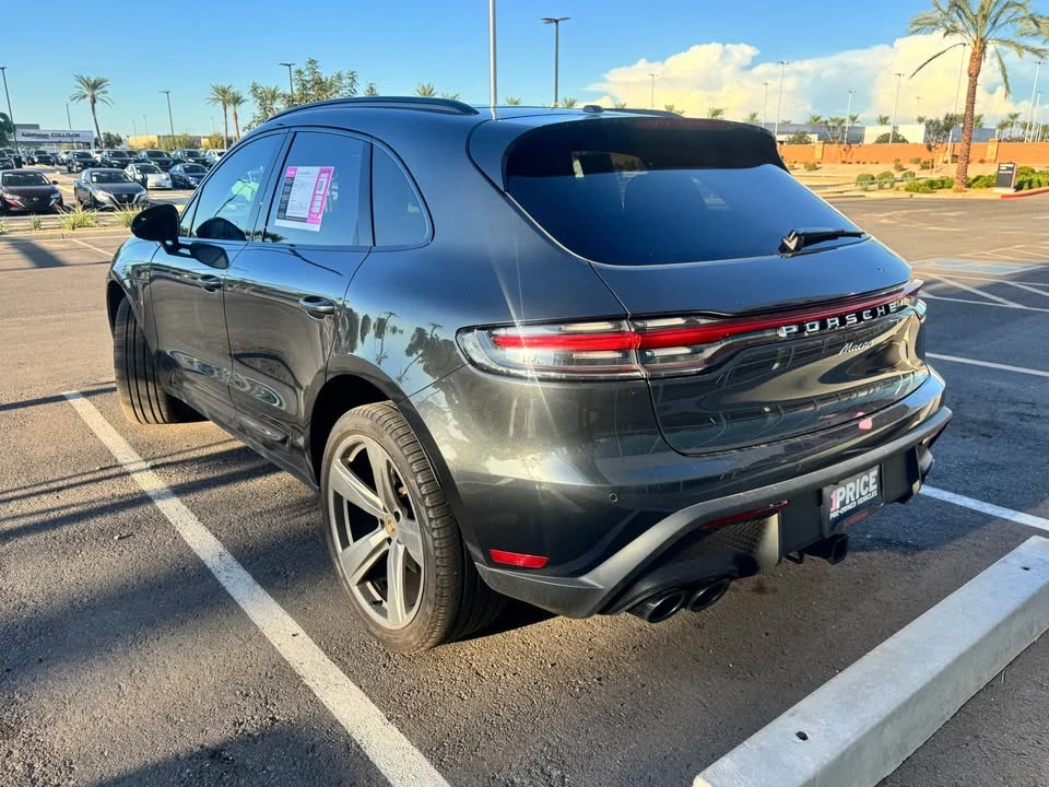 2025 Porsche Macan - Image 3 of 15