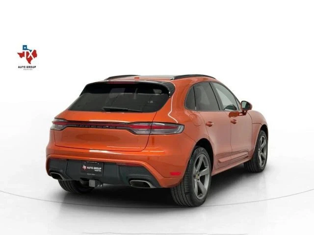 2025 Porsche Macan - Image 7 of 31