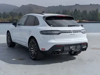 2025 Porsche Macan T - Image 3 of 3