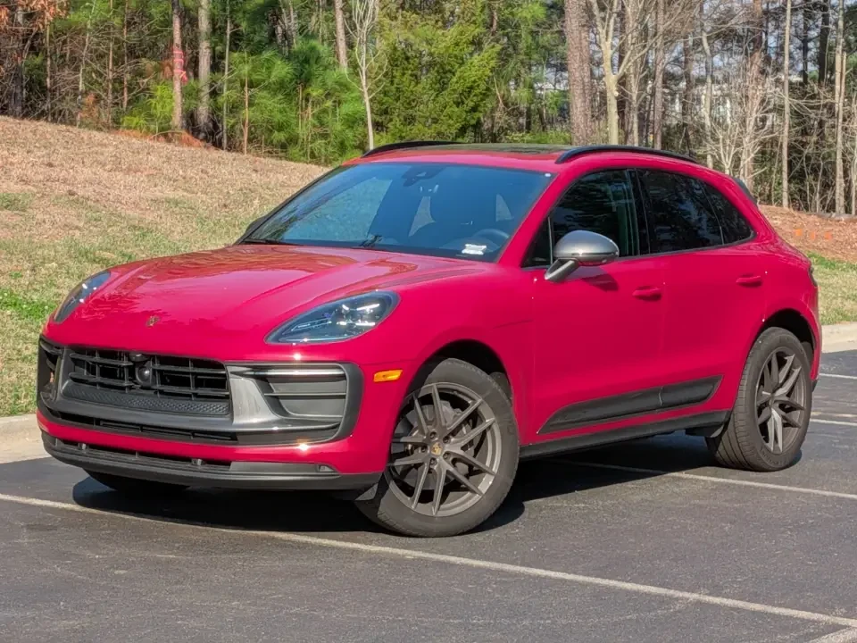 2025 Porsche Macan T - Image 7 of 9