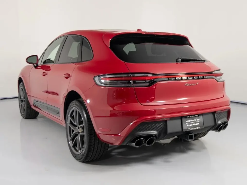 2025 Porsche Macan T - Image 3 of 6