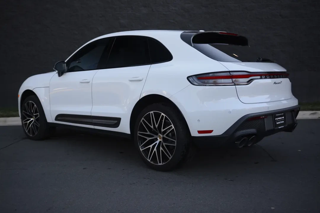 2025 Porsche Macan T - Image 3 of 13