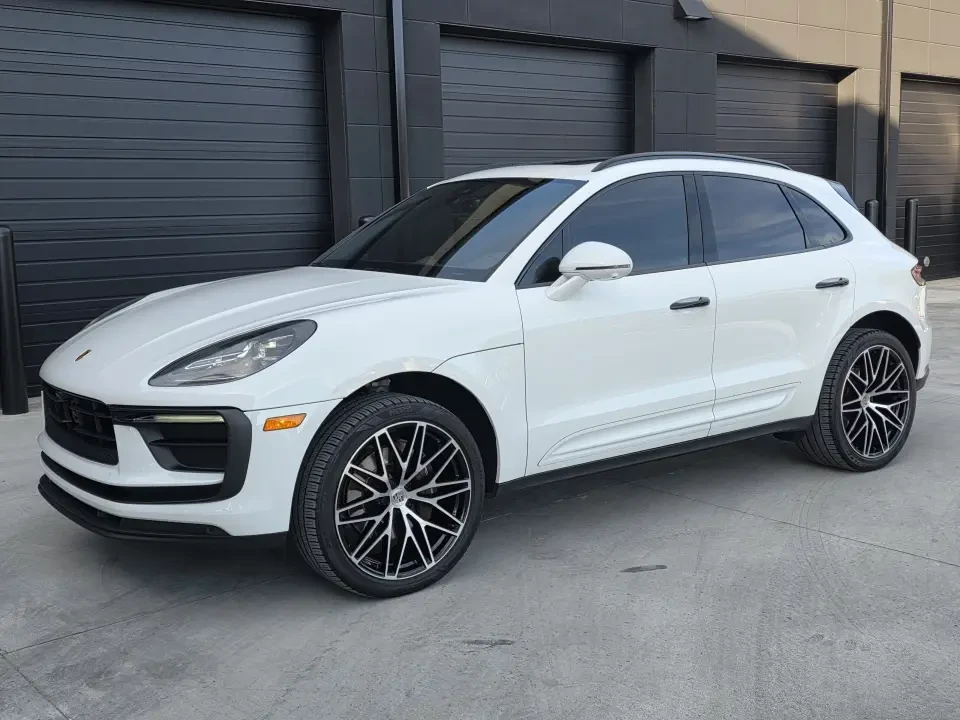2025 Porsche Macan T - Image 11 of 13