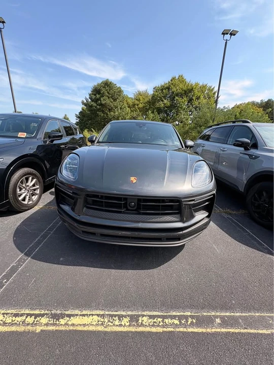 2025 Porsche Macan T - Image 2 of 11