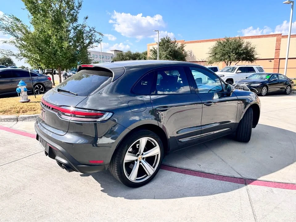 2025 Porsche Macan T - Image 5 of 14