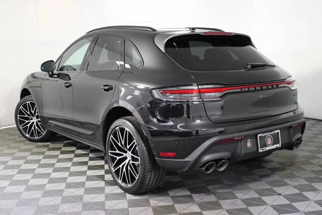 2025 Porsche Macan T - Image 3 of 5