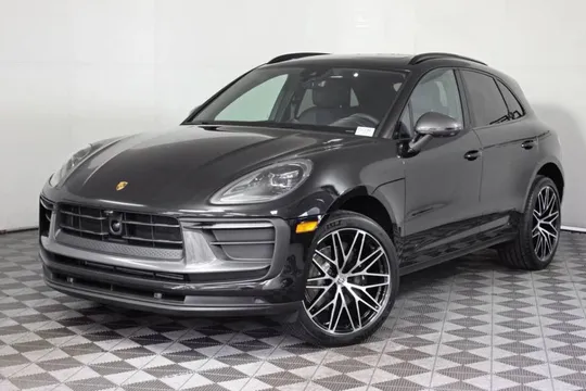 2025 Porsche Macan T