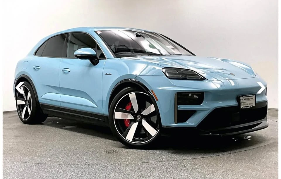 2025 Porsche Macan Electric - Image 3 of 8