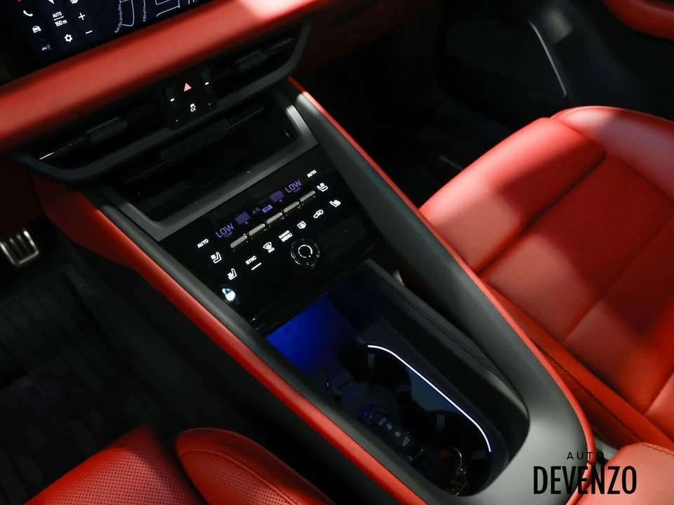 2025 Porsche Macan Electric - Image 20 of 20