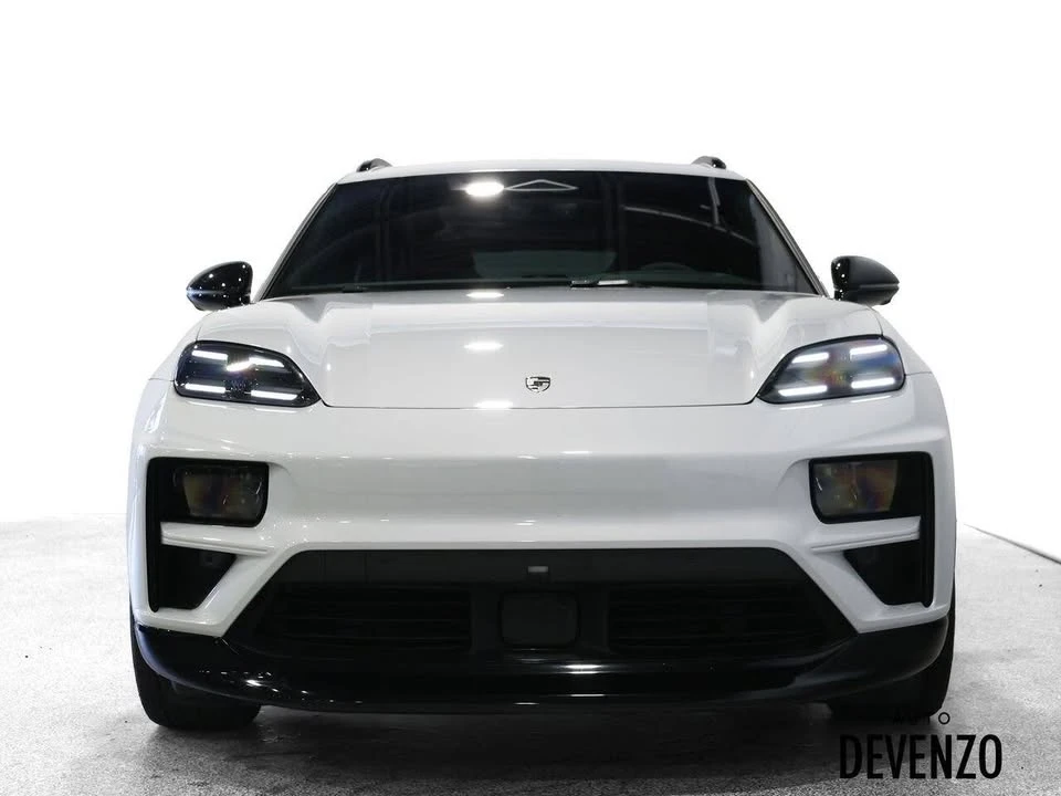 2025 Porsche Macan Electric - Image 6 of 20
