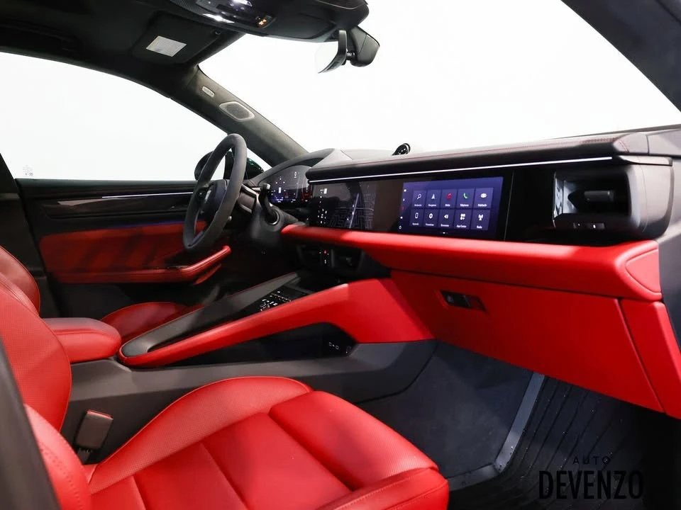 2025 Porsche Macan Electric - Image 7 of 20