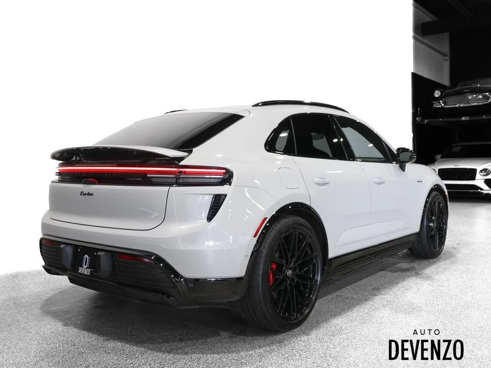 2025 Porsche Macan Electric - Image 3 of 20