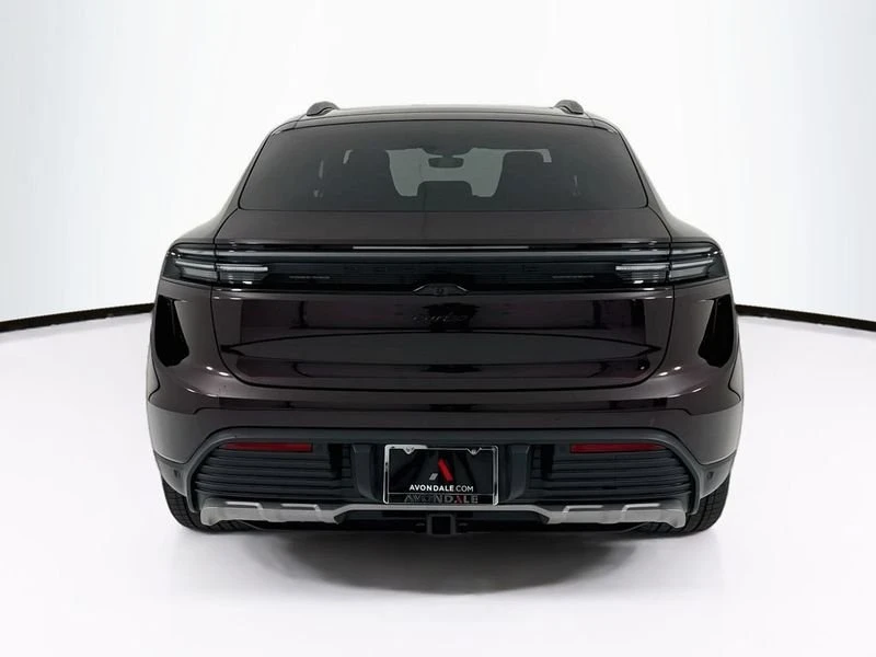 2025 Porsche Macan Electric - Image 10 of 20