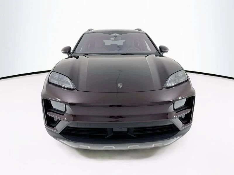 2025 Porsche Macan Electric - Image 6 of 20