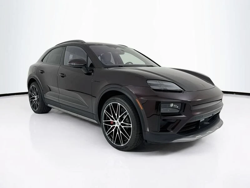 2025 Porsche Macan Electric - Image 7 of 20