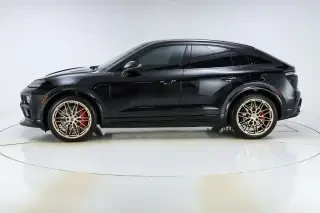 2025 Porsche Macan Electric - Image 2 of 4