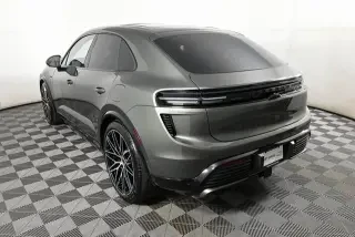 2025 Porsche Macan Electric - Image 3 of 4