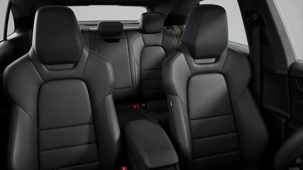 2025 Porsche Macan Electric - Image 7 of 11