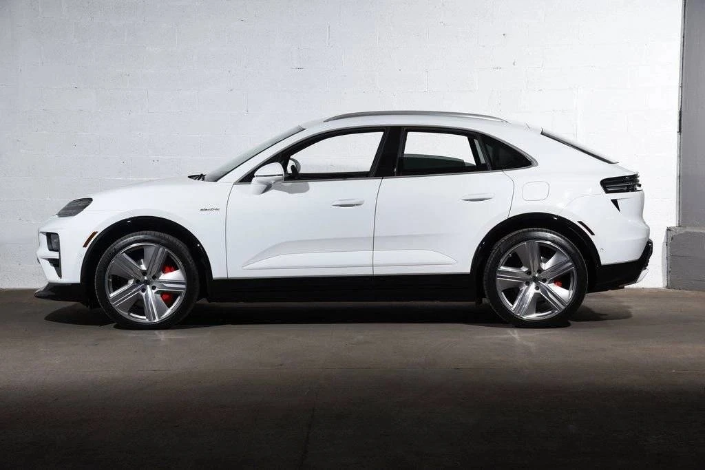 2025 Porsche Macan Electric - Image 2 of 5