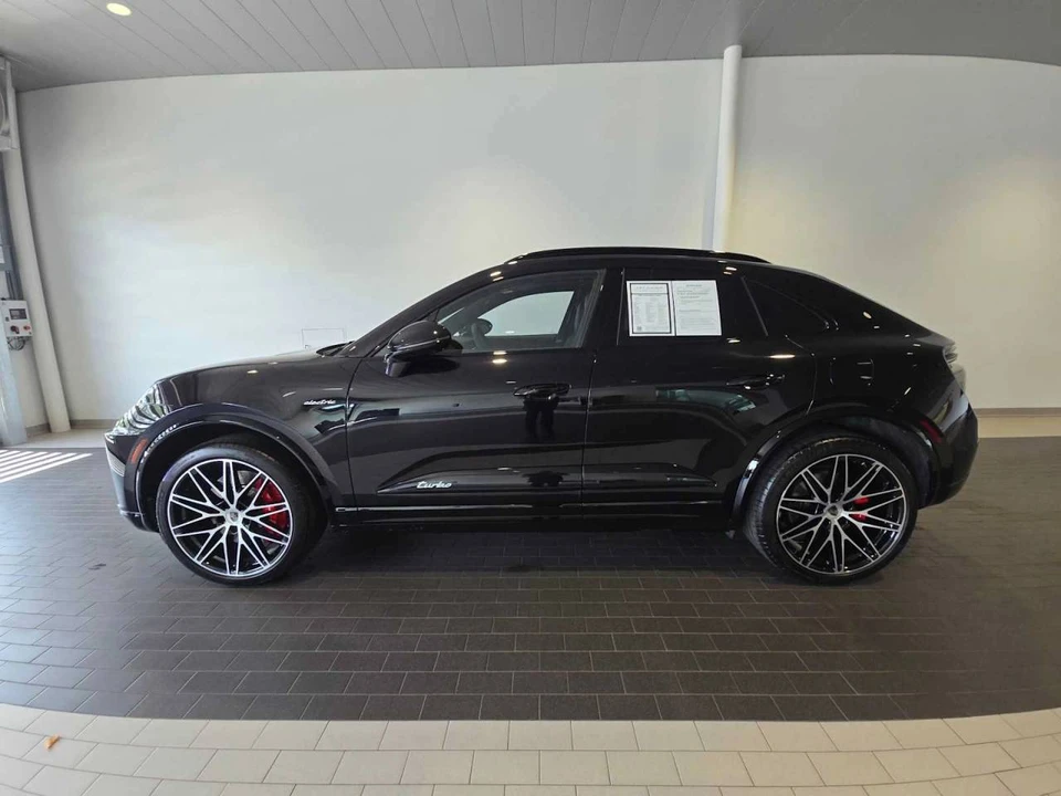 2025 Porsche Macan Electric - Image 2 of 5
