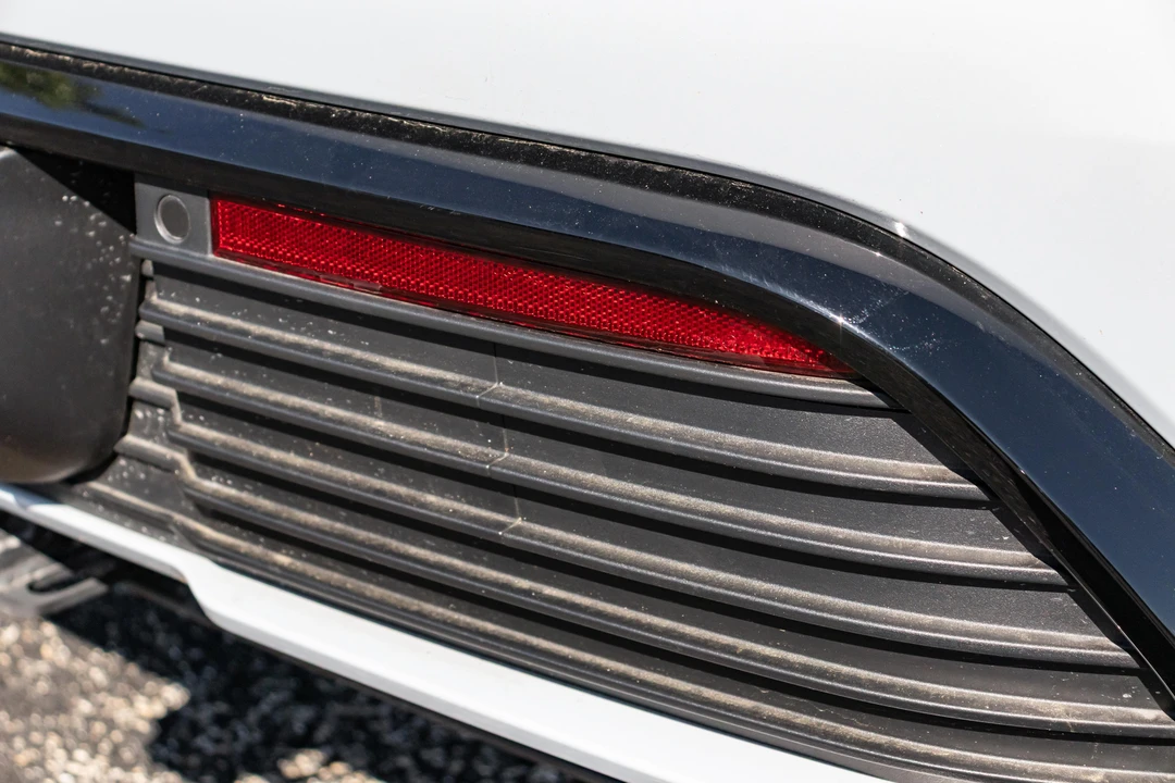 2025 Porsche Macan Electric - Image 28 of 31