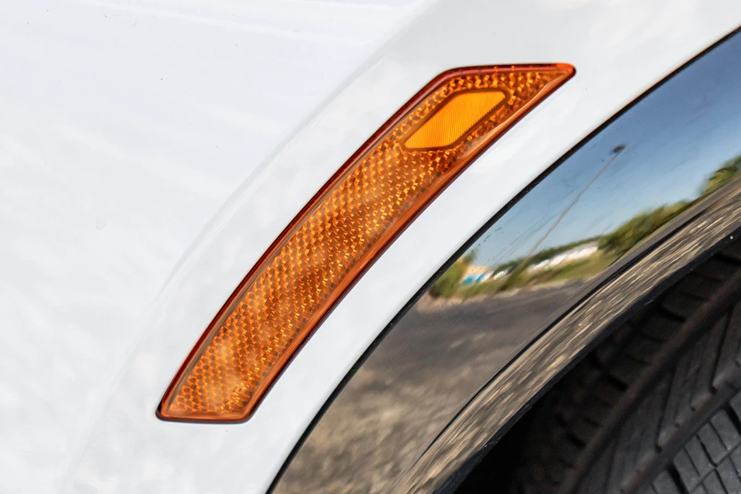 2025 Porsche Macan Electric - Image 16 of 31