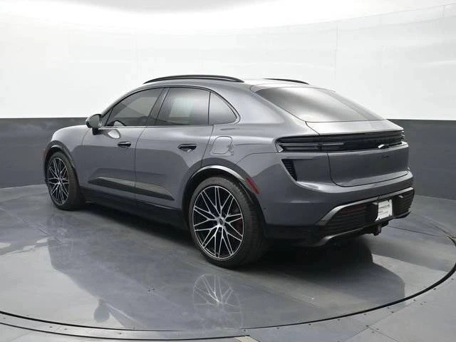 2025 Porsche Macan Electric - Image 3 of 5