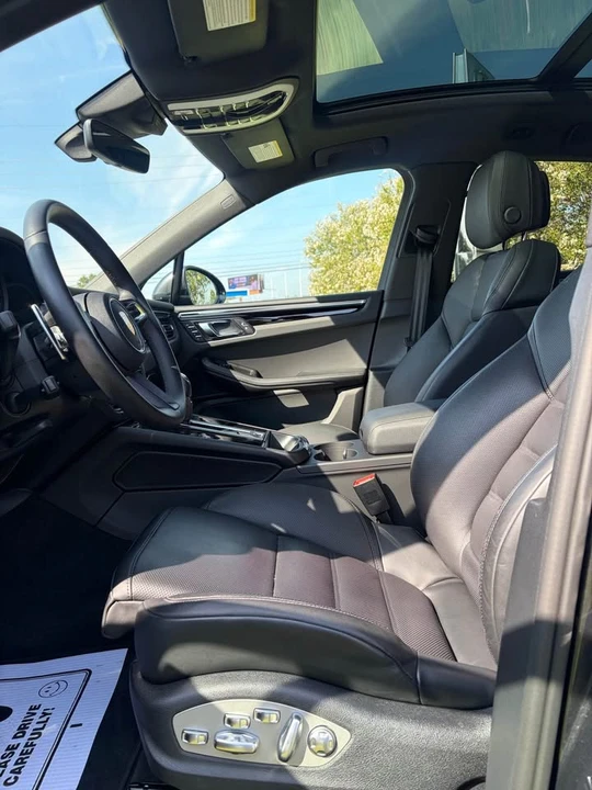 2025 Porsche Macan Turbo - Image 9 of 16
