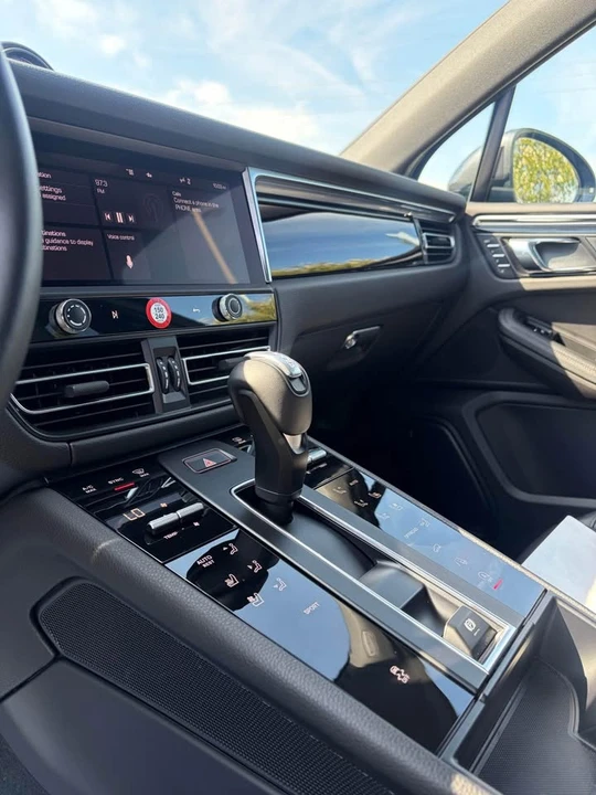 2025 Porsche Macan Turbo - Image 11 of 16