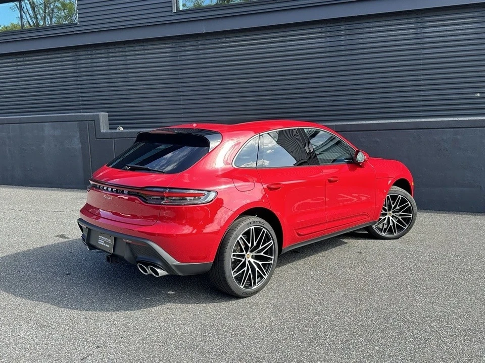 2025 Porsche Macan - Image 10 of 21