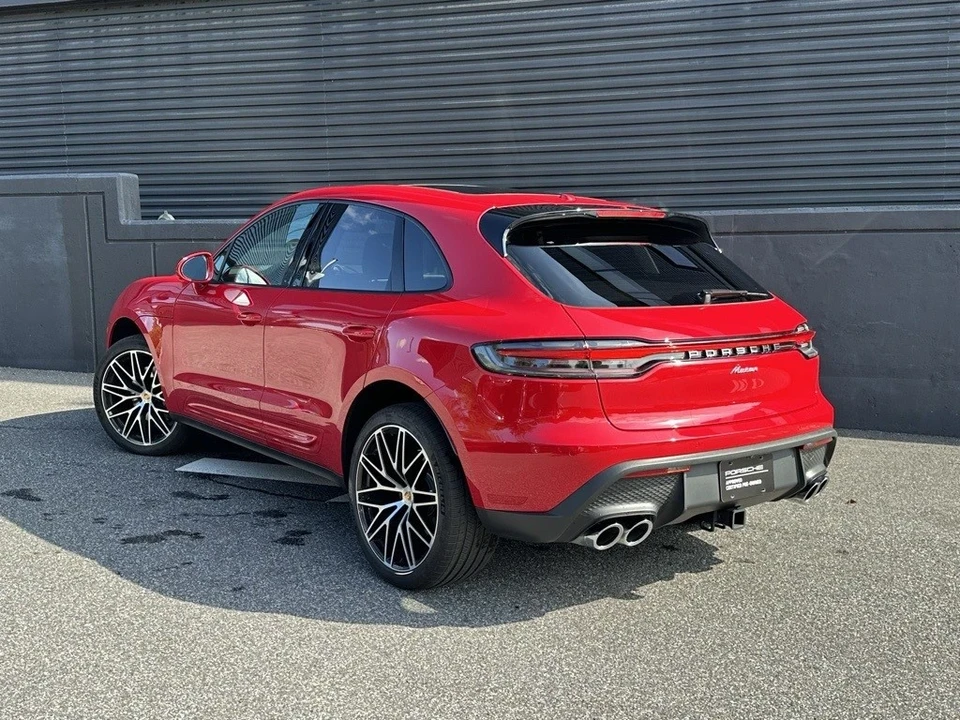 2025 Porsche Macan - Image 3 of 21